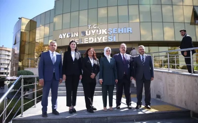 Bakan Göktaş, Aydın’da Aktif Yaşam Merkezi’ni Açtı