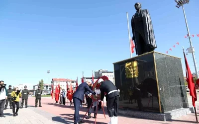 Muş’ta 29 Ekim Cumhuriyet Bayramı Kutlamaları Gerçekleştirildi