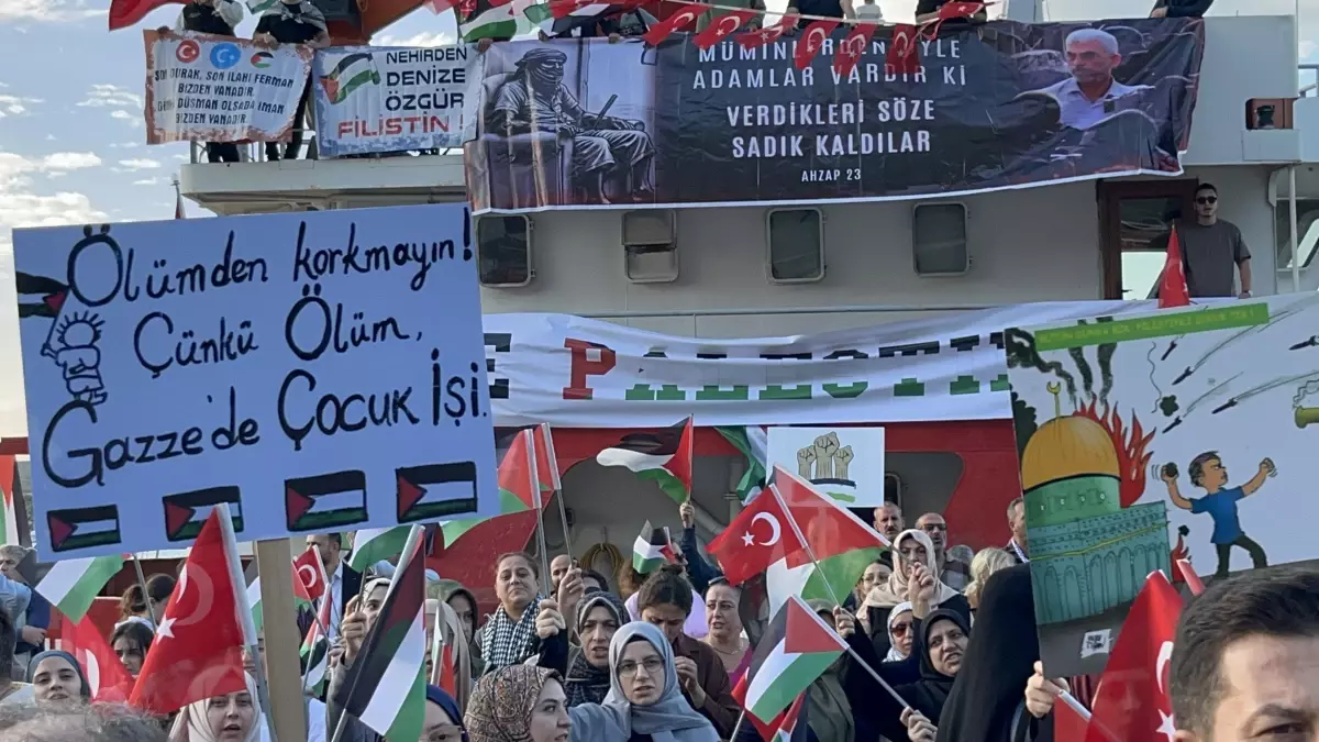 zonguldak-ta-israil-i-protesto-icin-denize-19113306_amp.jpg