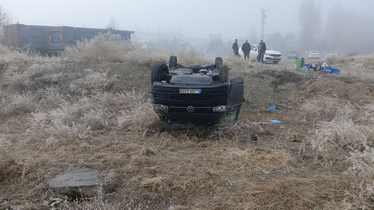 Ankara'da Sis Nedeniyle Zincirleme Kaza Oluştu