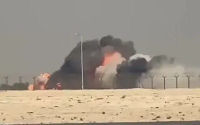 Dubai’de hava gösterisinde savaş uçağı kaza yaptı