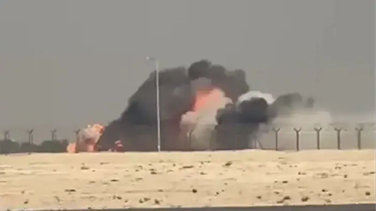 Dubai'de hava gösterisinde savaş uçağı kaza yaptı