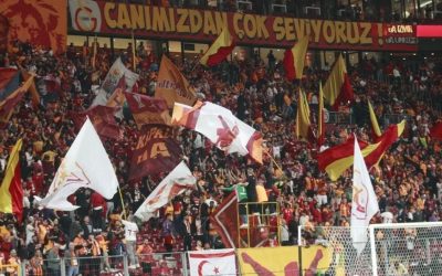 Galatasaray’ın yoğun maç programı taraftarları endişelendiriyor.