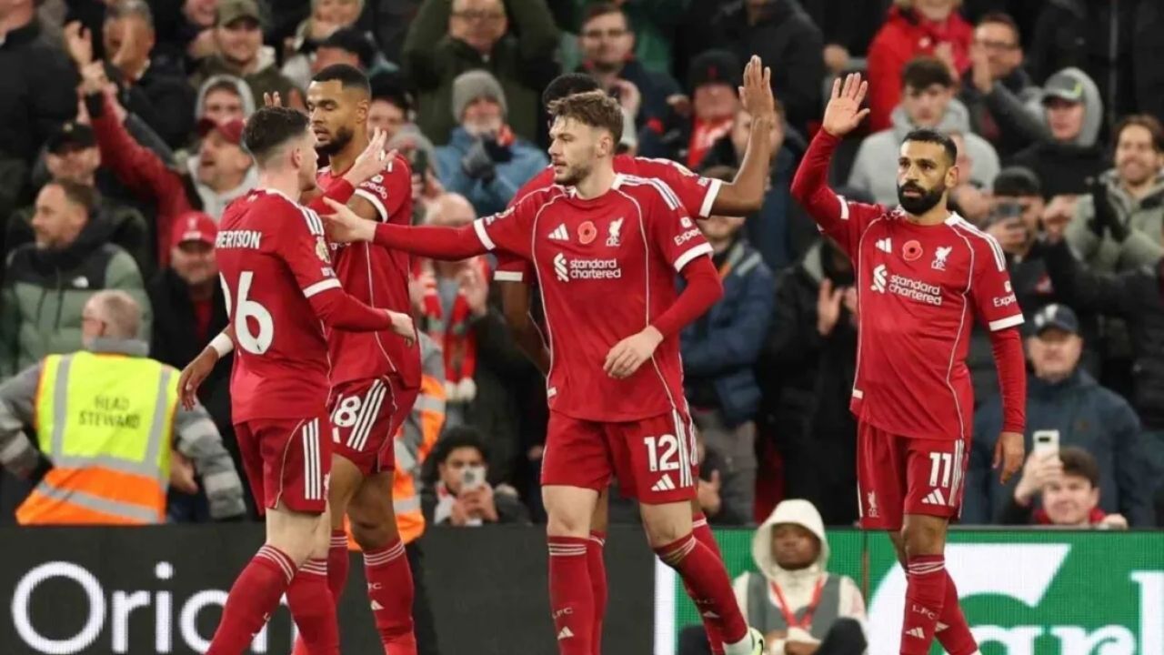 Liverpool, Aston Villa'yı 2-0 yenerek kötü gidişe son verdi.