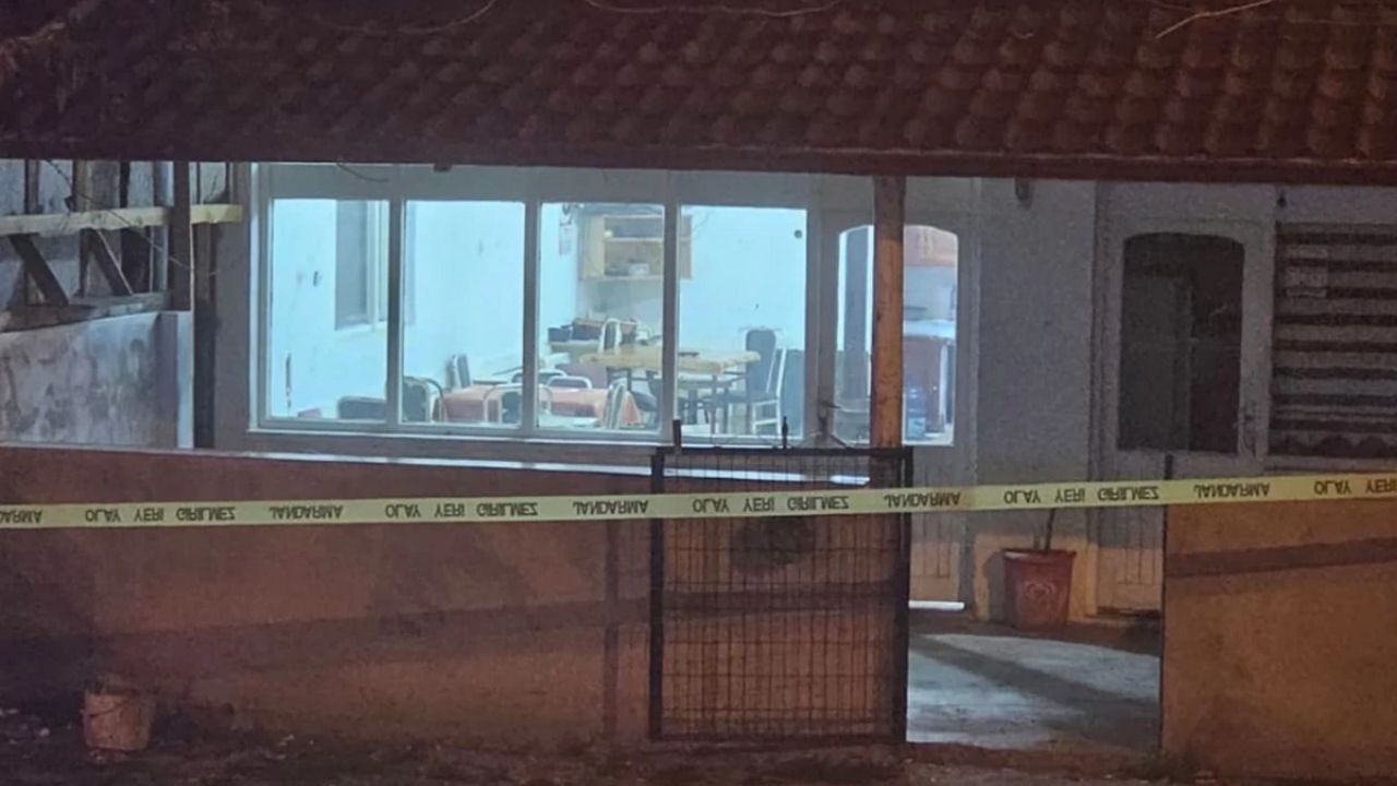Zonguldak'ta Eski Polis Kahvehanede Kan Döktü