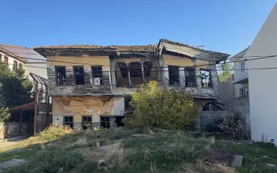 Burdur’da Tarihi Bina Güvenli Bir Şekilde Yıkıldı