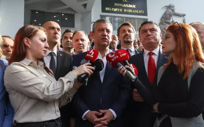 CHP Lideri Özgür Özel: ‘Belediye Başkanlarımıza Tam Destek’