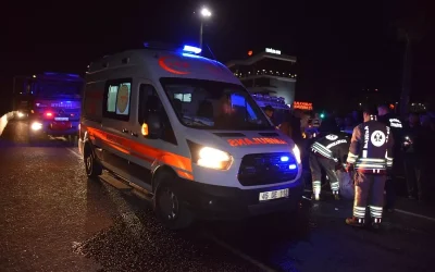 Turgutlu’da Traktör ve Kamyonet Kaza Yaptı: 3 Yaralı