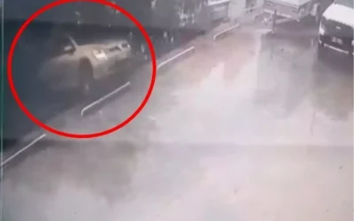 Bursa’da Otomobil Geri Geri Giderken 7 Metreden Düştü