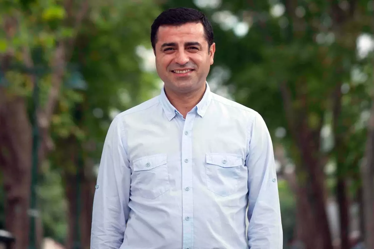 yeni-parti-mi-kuracak-demirtas-tan-dilden-dile-19274644_6049_amp.jpg