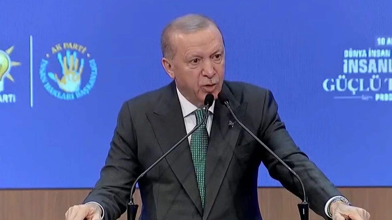 Erdoğan, ‘dedesi’ üzerinden Özgür Özel’i hedef aldı