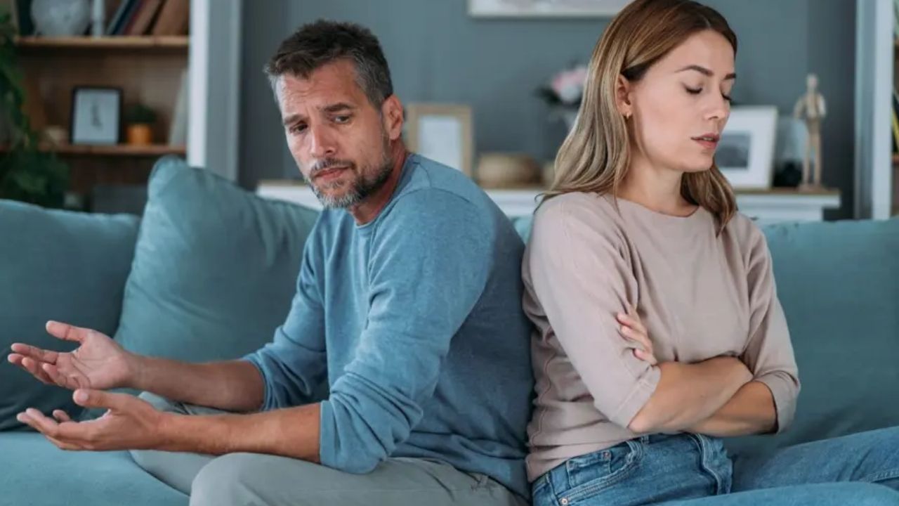 Sessiz Boşanma Nedir Aynı Çatı Altında Duygusal Uzaklaşma Nedir