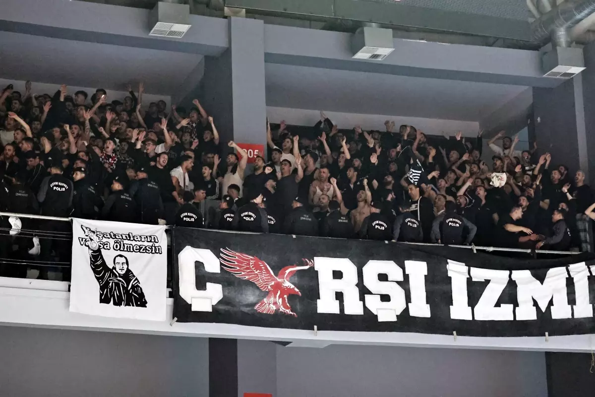 besiktas-voleybol-maci-olayli-basladi-19332838_amp.jpg