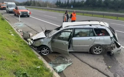 Düzce’de otomobil takla attı; 2 kişi yaralandı