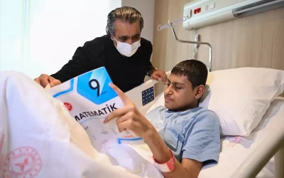 Lösemili öğrenci, hastane odasında LGS zaferiyle gurur duydu.