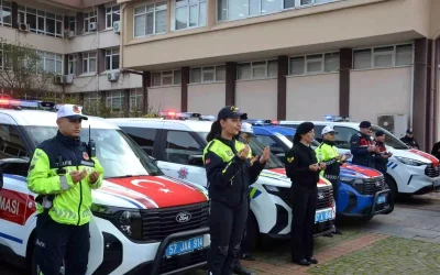 Sinop’ta emniyet ve jandarmaya 19 yeni araç verildi