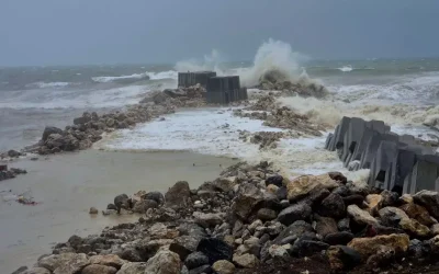 Zonguldak’ta fırtına etkisi: Dalga boyu 4 metre!